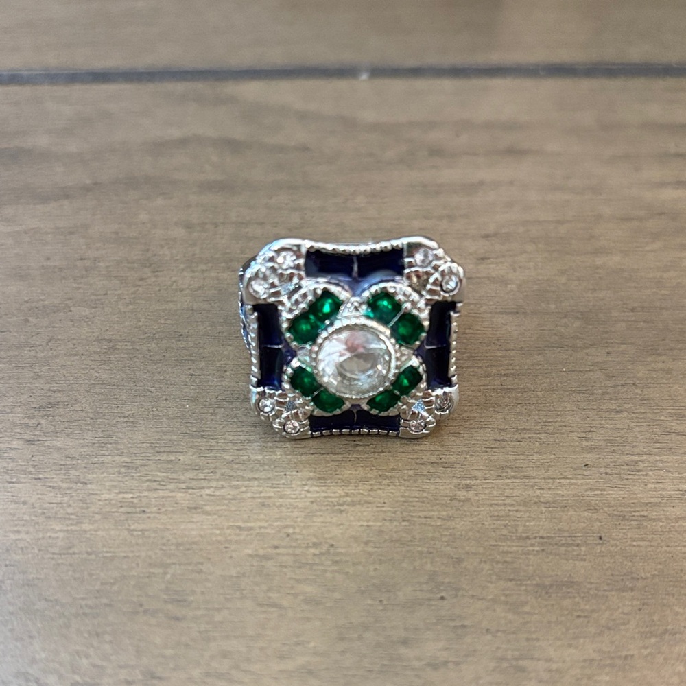 Silver Tone and Green Stone Statement Ring - Size 8.75
